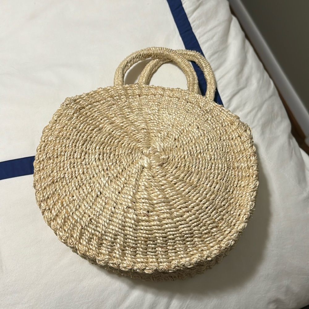 Clare V Round Woven Straw Tote in Natural